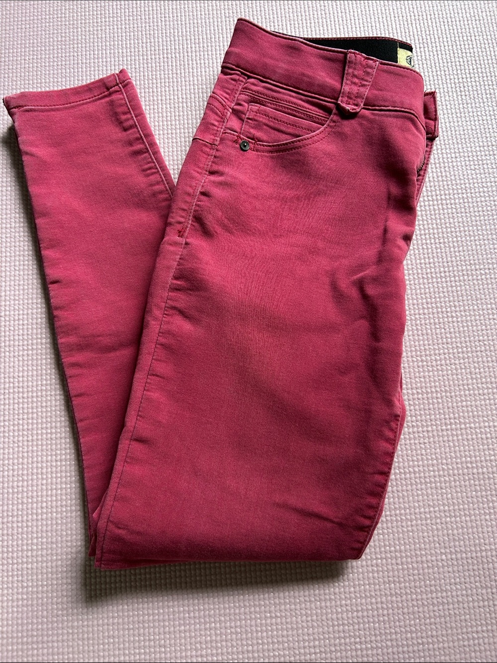 Democracy Skinny Jeans in Raspberry